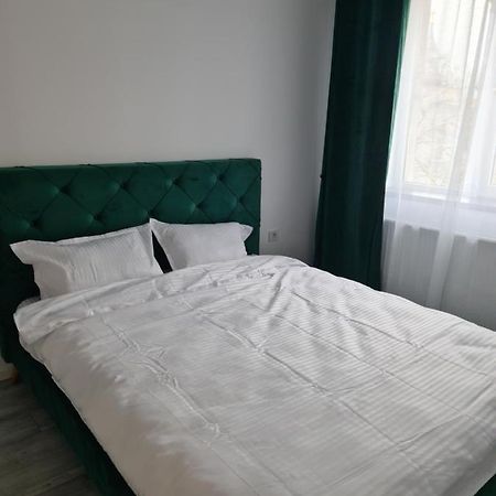 Apartament In Centru Oradea Exterior foto