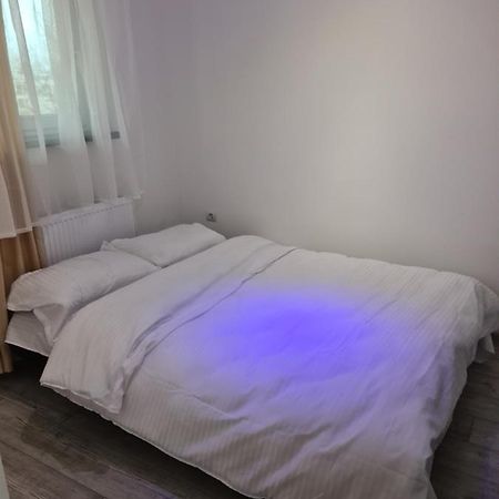 Apartament In Centru Oradea Exterior foto